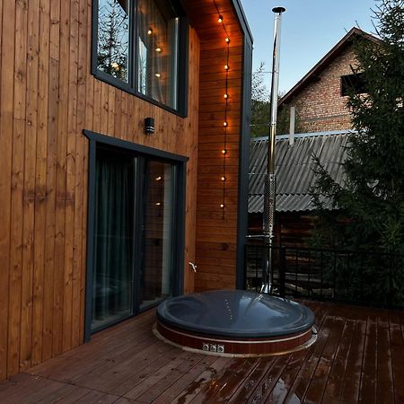 Guest House Zatishniy Dvir Γιαρέμτσε Εξωτερικό φωτογραφία