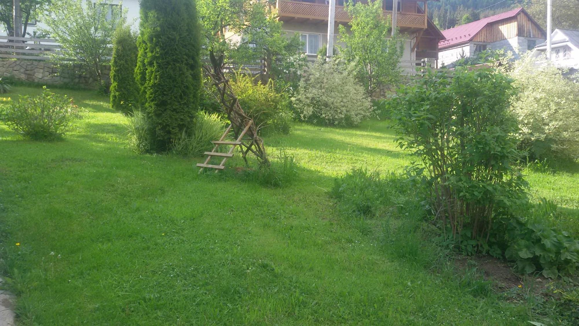 Guest House Zatishniy Dvir Γιαρέμτσε Εξωτερικό φωτογραφία